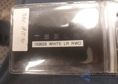 2018 Tesla Model 3 Long Range/Mid Range from USA, damaged, VIN 5YJ3E1EAXJF169628